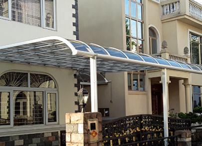 停車棚將是未來社會規劃和建設的重要部分